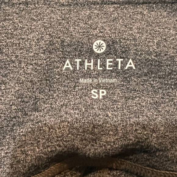 FINAL PRICE Athleta Salutation Capri Heather Gray Leggings - Picture 3 of 6